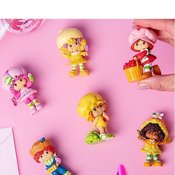 NIB Set of 8 TLS Toy collectibles including 2 that are rare chase figures ๐ - Picture 9 of 10